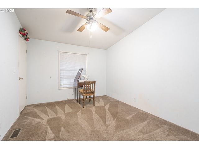 13025 Se ORIENT Dr 8, Boring, OR 97009