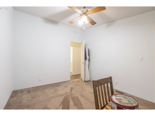 13025 Se ORIENT Dr 8, Boring, OR 97009