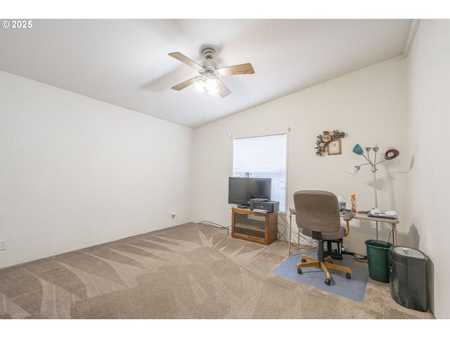 13025 Se ORIENT Dr 8, Boring, OR 97009