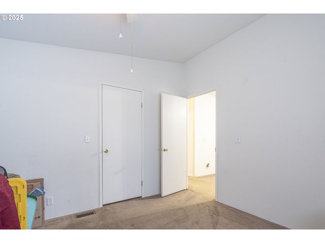 13025 Se ORIENT Dr 8, Boring, OR 97009