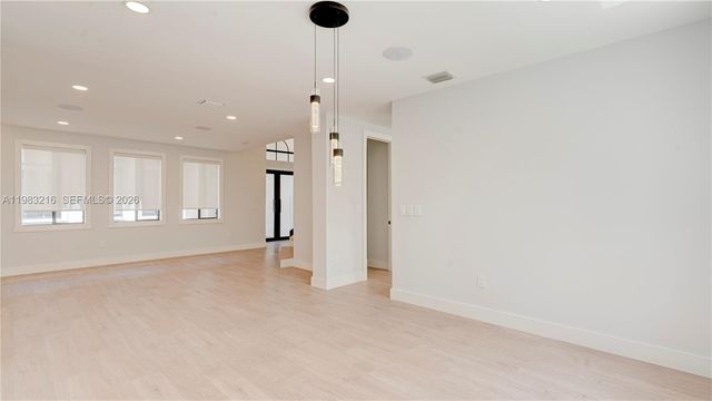 7956 SW 195th St, Cutler Bay, FL 33157