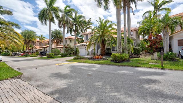 7956 SW 195th St, Cutler Bay, FL 33157