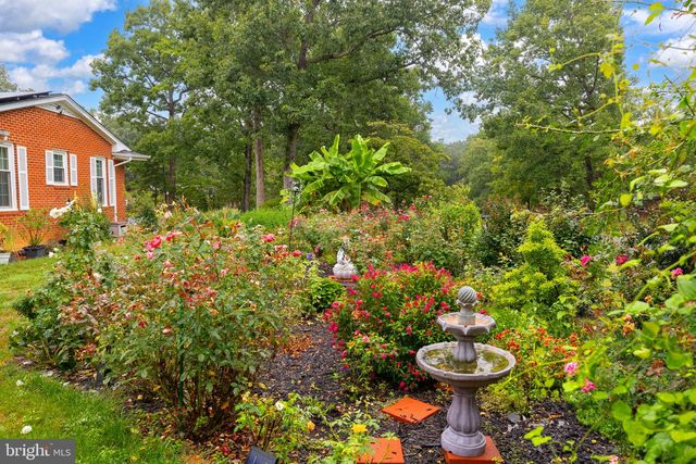 104 HARDWOOD LN, Fredericksburg, VA 22408