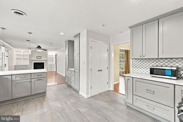 104 HARDWOOD LN, Fredericksburg, VA 22408