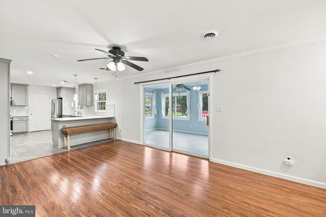 104 HARDWOOD LN, Fredericksburg, VA 22408