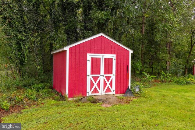 104 HARDWOOD LN, Fredericksburg, VA 22408