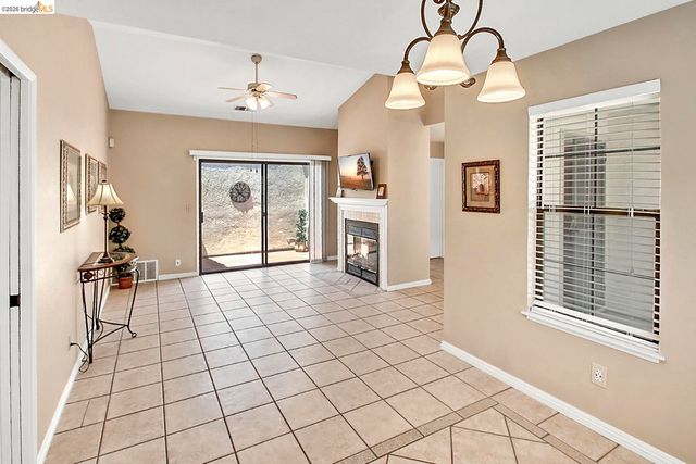 1824 Hamburg Street, Oakley, CA 94561