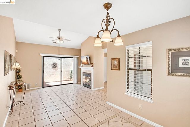 1824 Hamburg Street, Oakley, CA 94561