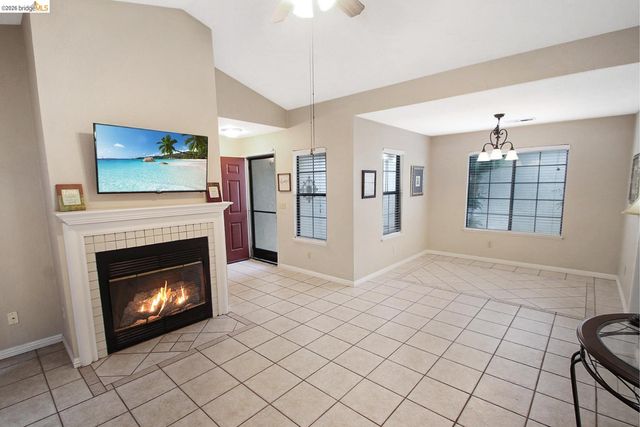 1824 Hamburg Street, Oakley, CA 94561