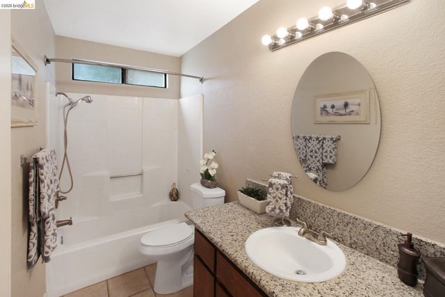 1824 Hamburg Street, Oakley, CA 94561