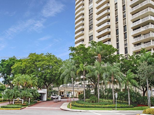19355 Turnberry Way 12C, Aventura, FL 33180