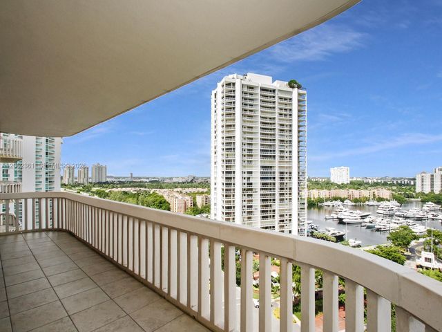 19355 Turnberry Way 12C, Aventura, FL 33180