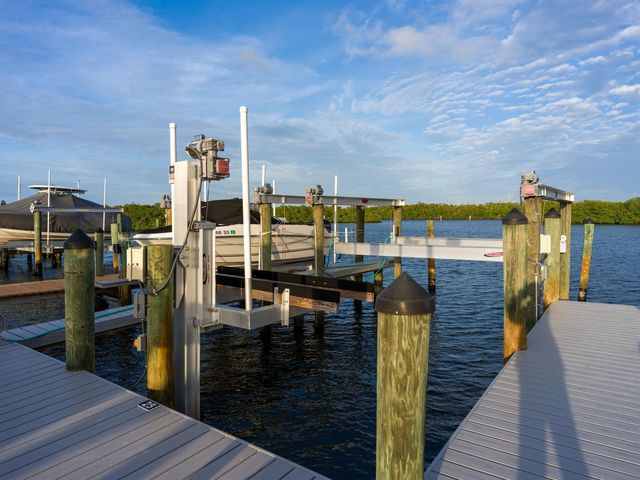 8902 SE Marina Bay Drive, Hobe Sound, FL 33455