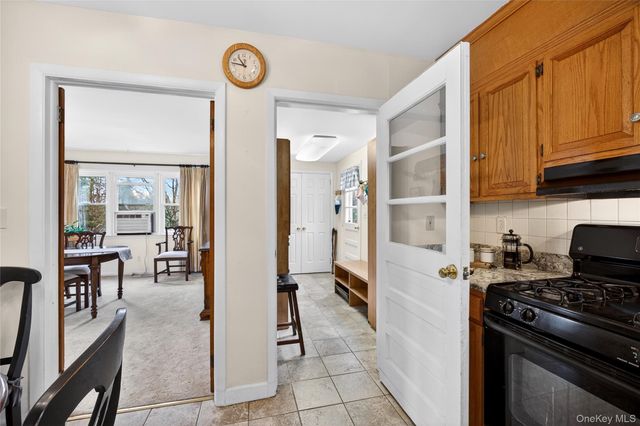 107 Whittier Drive, Thornwood, NY 10594