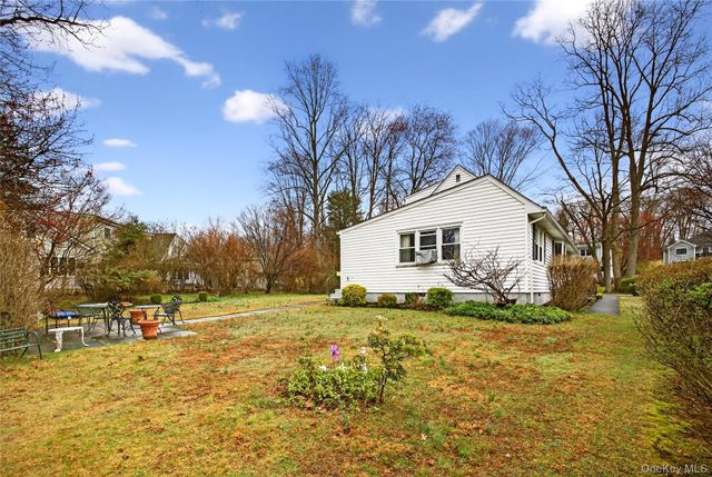 107 Whittier Drive, Thornwood, NY 10594