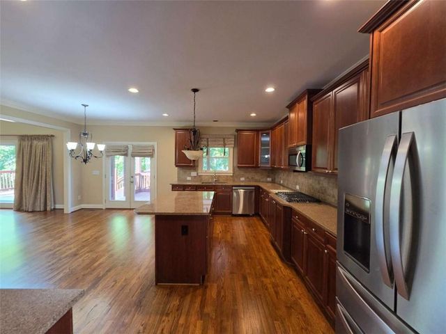 2109 Walnut Creek Trail NW, Kennesaw, GA 30152