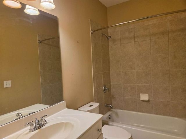 2109 Walnut Creek Trail NW, Kennesaw, GA 30152