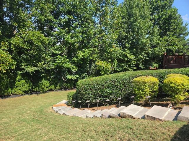 2109 Walnut Creek Trail NW, Kennesaw, GA 30152