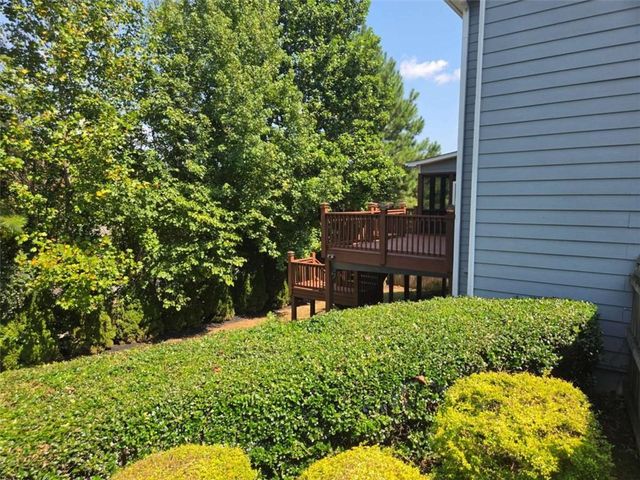 2109 Walnut Creek Trail NW, Kennesaw, GA 30152