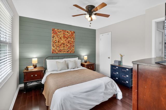 4344 Central Valley Dr, Hermitage, TN 37076