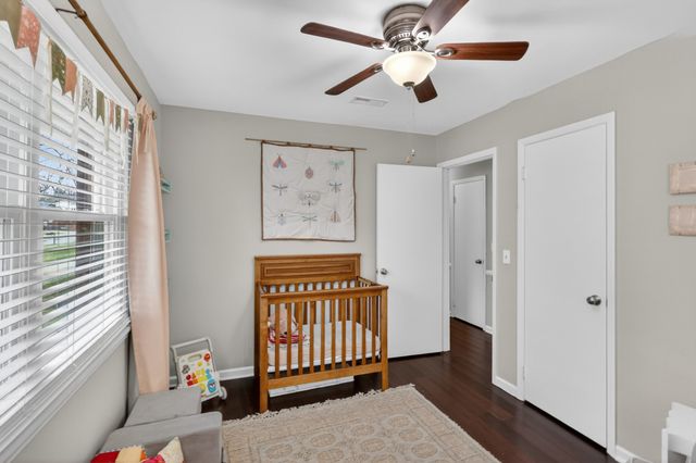 4344 Central Valley Dr, Hermitage, TN 37076