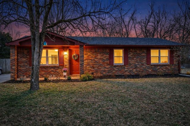 4344 Central Valley Dr, Hermitage, TN 37076