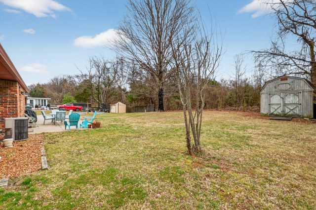 4344 Central Valley Dr, Hermitage, TN 37076