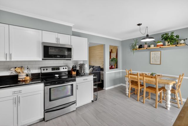 4344 Central Valley Dr, Hermitage, TN 37076