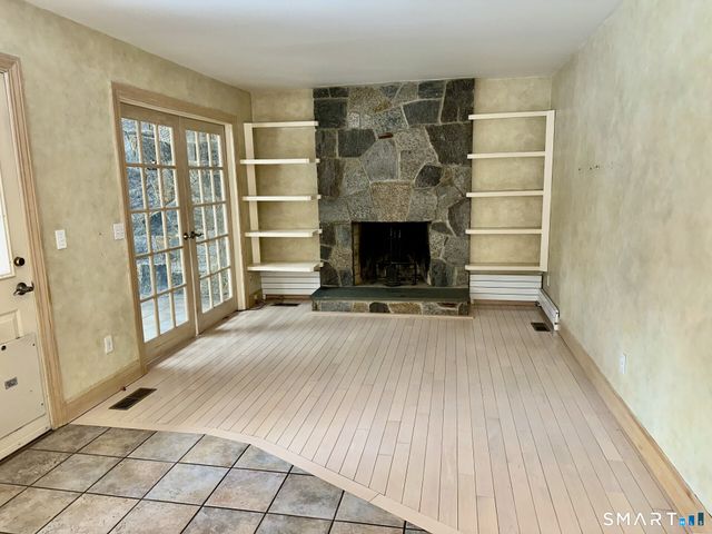 94 Haystack Road, Manchester, CT 06040