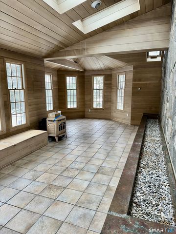 94 Haystack Road, Manchester, CT 06040