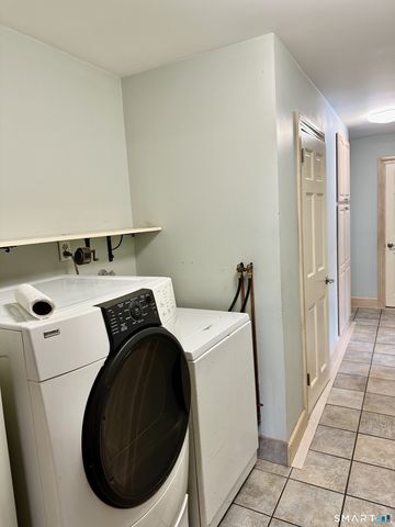 94 Haystack Road, Manchester, CT 06040