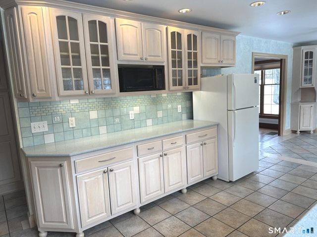 94 Haystack Road, Manchester, CT 06040