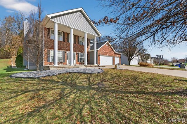 1548 Hunters Meadow Drive, O'fallon, MO 63366