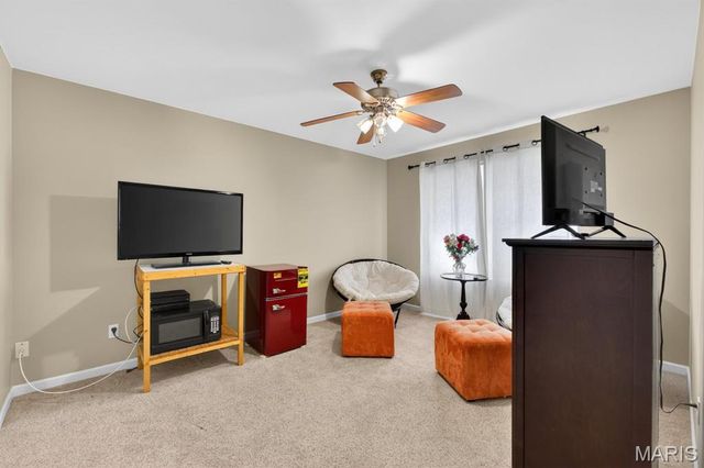 1548 Hunters Meadow Drive, O'fallon, MO 63366