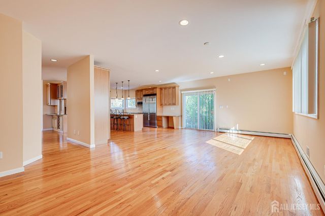 75 Rieder Road, Edison, NJ 08817