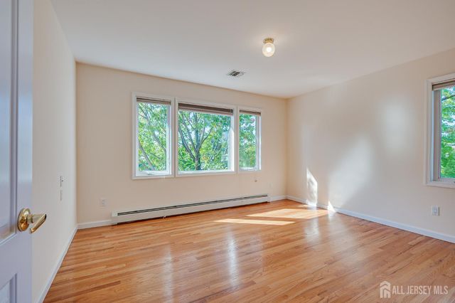 75 Rieder Road, Edison, NJ 08817