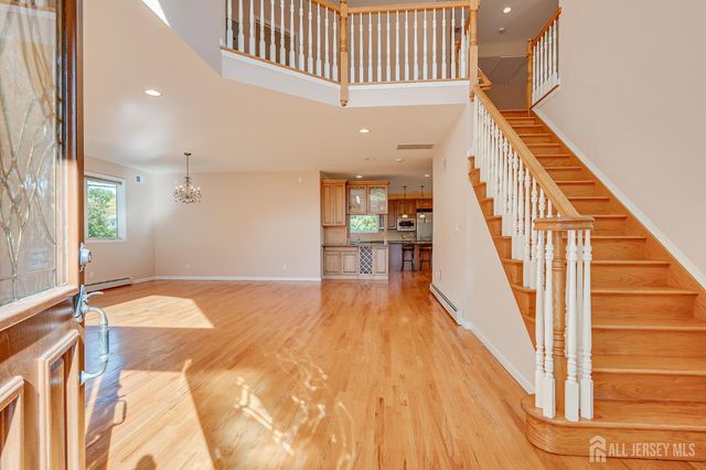 75 Rieder Road, Edison, NJ 08817