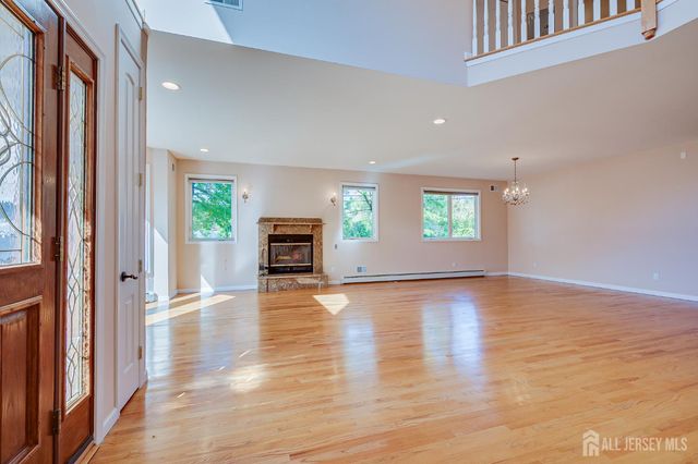 75 Rieder Road, Edison, NJ 08817
