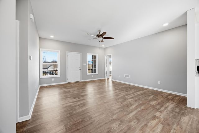 2070 Nathan Way, Lawrenceburg, KY 40342