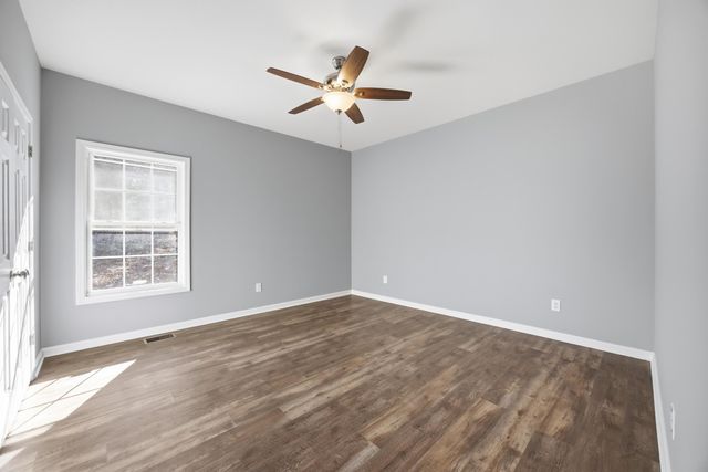 2070 Nathan Way, Lawrenceburg, KY 40342