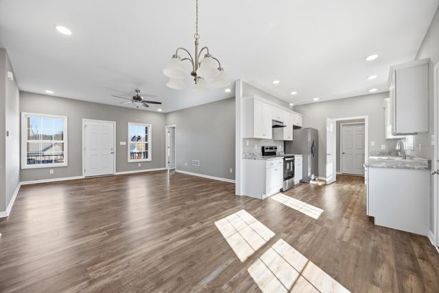 2070 Nathan Way, Lawrenceburg, KY 40342