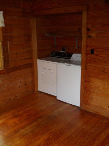 209 Leatherwood PL, Bedford, VA 24523