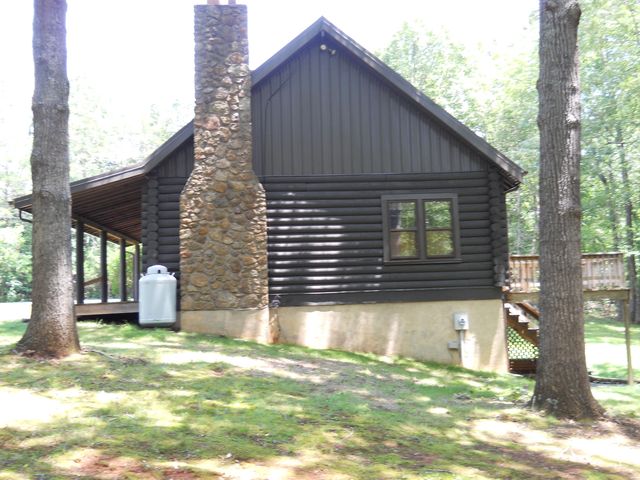 209 Leatherwood PL, Bedford, VA 24523