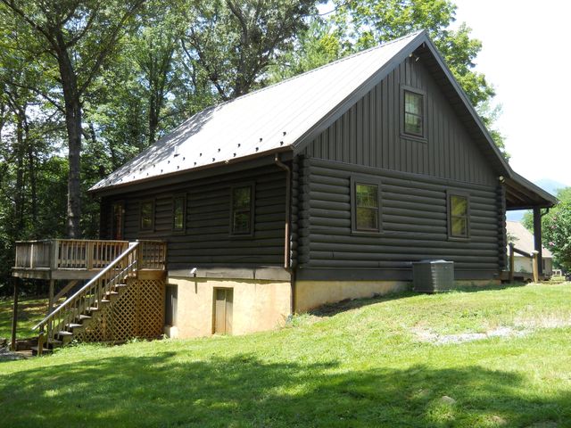 209 Leatherwood PL, Bedford, VA 24523