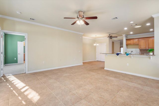 531 Deer Meadow CIR, Georgetown, TX 78633