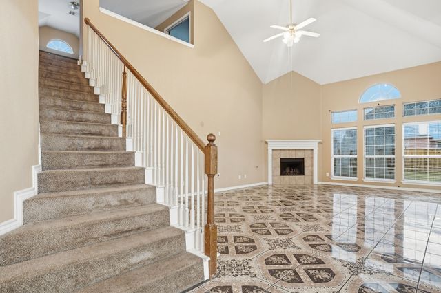 2910 Saint Vincent Drive, Mansfield, TX 76063