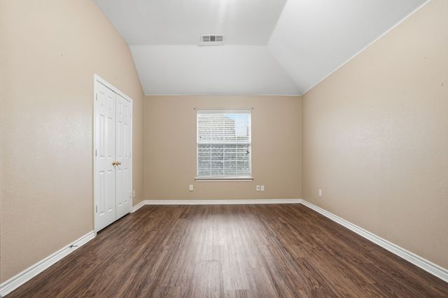 2910 Saint Vincent Drive, Mansfield, TX 76063