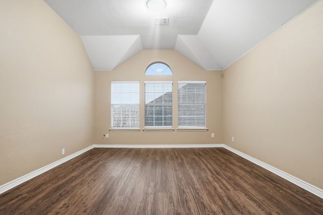 2910 Saint Vincent Drive, Mansfield, TX 76063