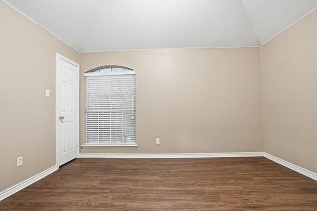 2910 Saint Vincent Drive, Mansfield, TX 76063