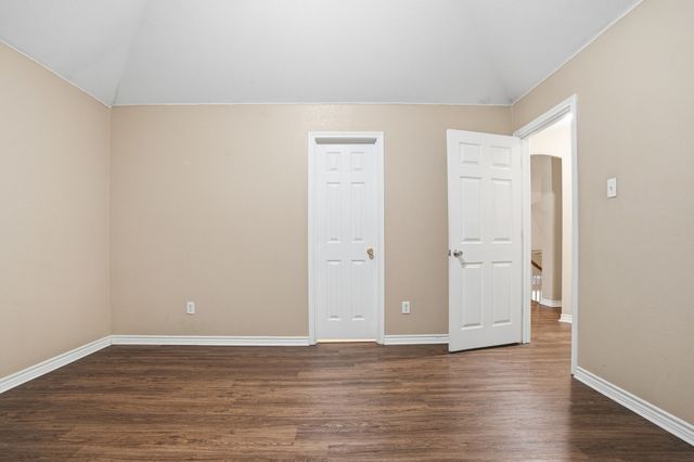 2910 Saint Vincent Drive, Mansfield, TX 76063